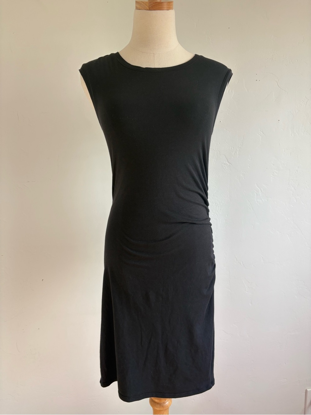 Athleta Classic Black Sleeveless Midi Dress